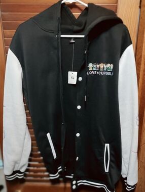 Kpop BTS V '95 Love Yourself Bomber Jacket With Tinytan Dynamite NWT Size M/L